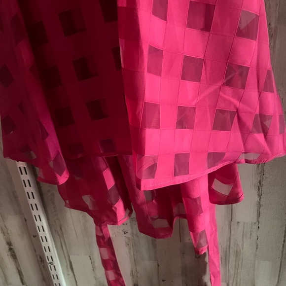 Pink Geometric Patterned Dress - Picture 4 of 13
